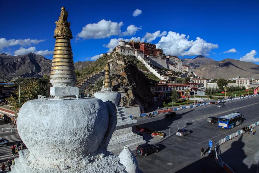 穿越千年高原，探寻西藏神秘文化之旅